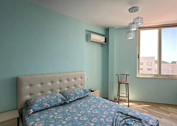 I&s 3 Apartment *