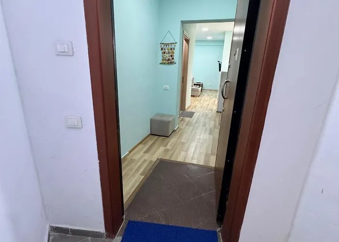 I&s 3 Apartment *
